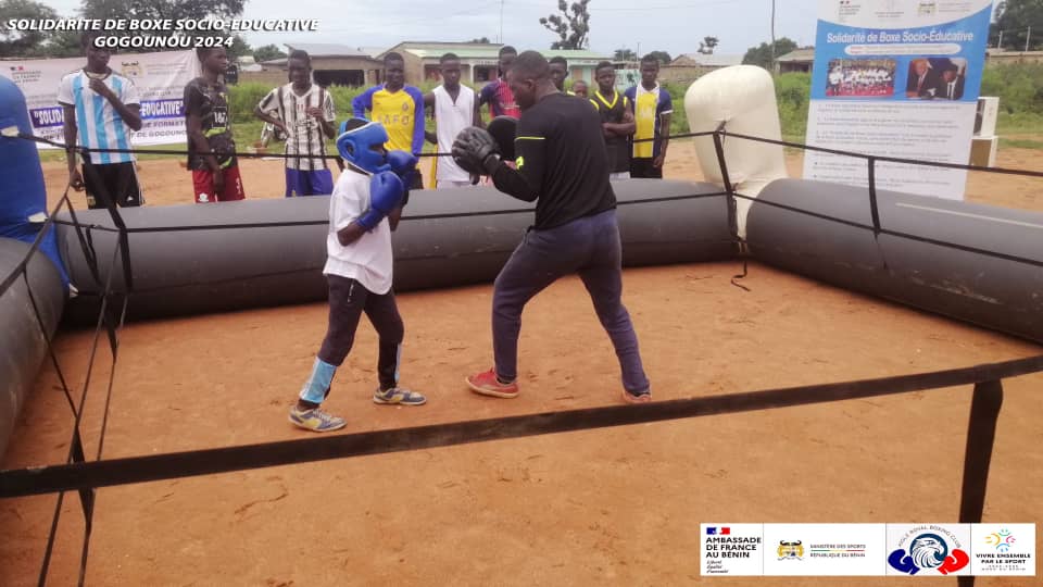 Activités interactives menées sur l'esplanade du marché à bétail de Gogounou